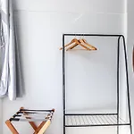 Studio Reformado, Quadra Da Praia E Metro!